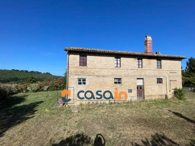 Villa Indipendente in vendita a Marche, Ascoli Piceno