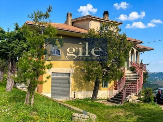 Villa Indipendente in vendita a Marche, Ascoli Piceno