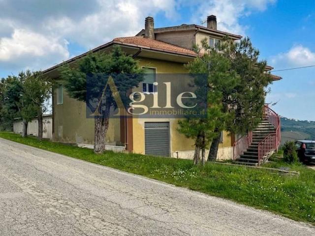 Villa Indipendente in vendita a Marche, Ascoli Piceno