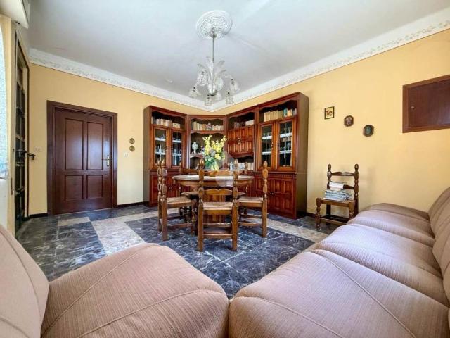 Villa Indipendente in vendita a Offlaga, Lombardia