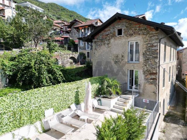 Villa Indipendente in vendita a Barbè, Piemonte