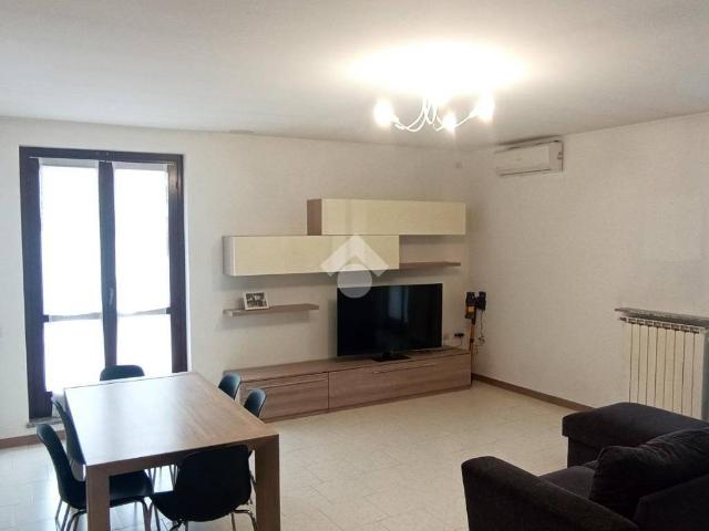 Villa Indipendente in vendita a Oggiona Con Santo Stefano, Lombardia