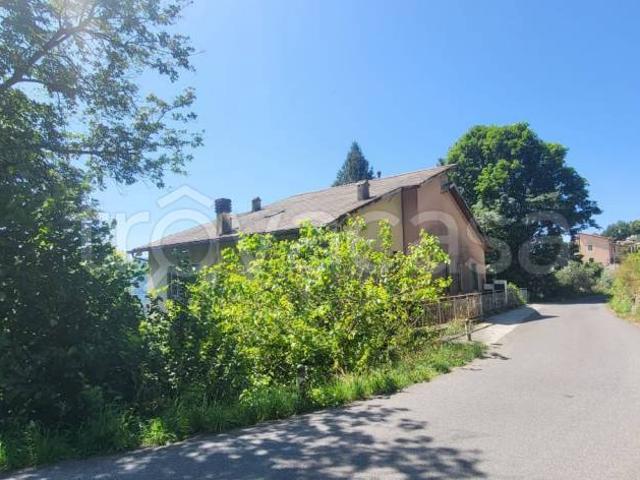Villa Indipendente in vendita a Neirone, Liguria