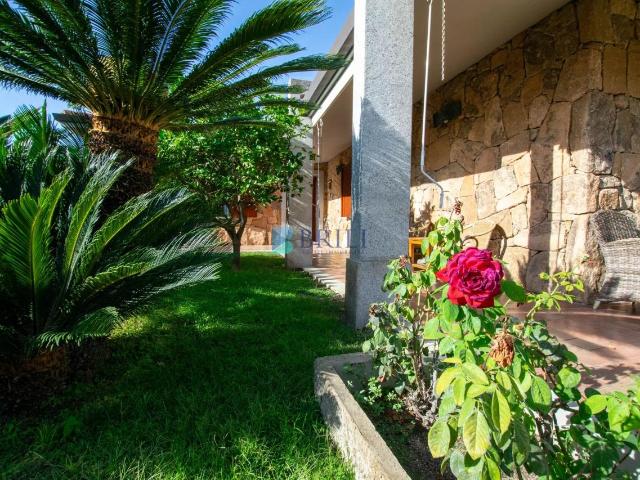 Villa Indipendente in vendita a San Pantaleo, Sardigna/Sardegna