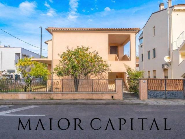 Villa Indipendente in vendita a San Pantaleo, Sardigna/Sardegna