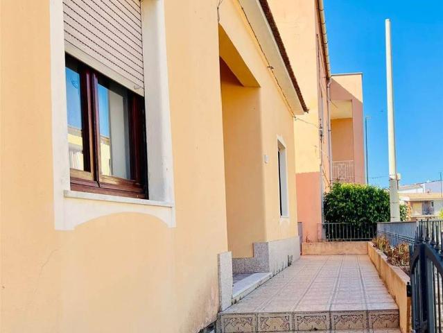 Villa Indipendente in vendita a San Pantaleo, Sardigna/Sardegna