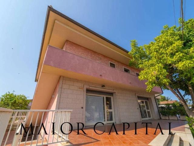 Villa Indipendente in vendita a Poltu Qualtu, San Pantaleo