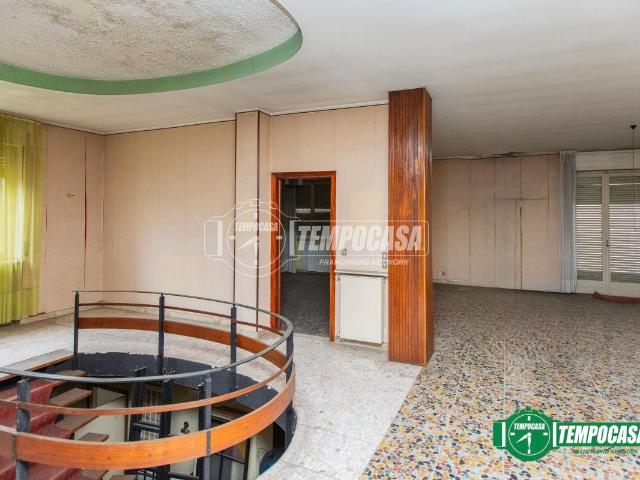 Villa Indipendente in vendita a Santo Stefano, Piemonte