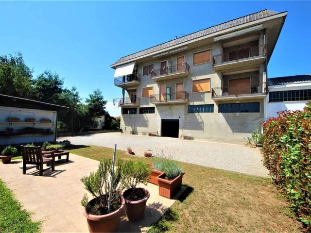 Villa Indipendente in vendita a Piemonte, Novara