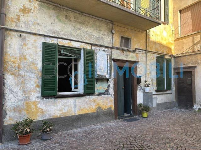 Villa Indipendente in vendita a Olginate, Lombardia