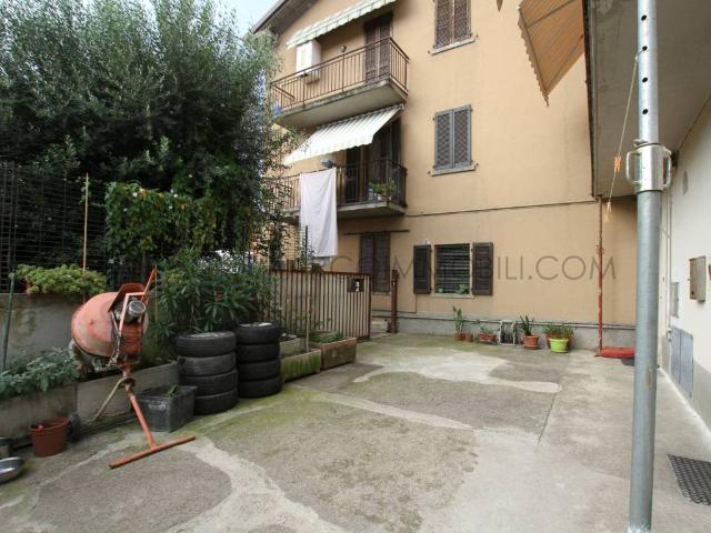 Villa Indipendente in vendita a Santa Maria, Olginate