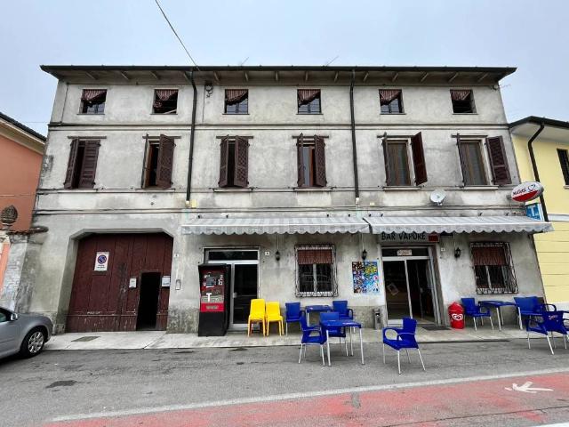 Villa Indipendente in vendita a Olmeneta, Lombardia