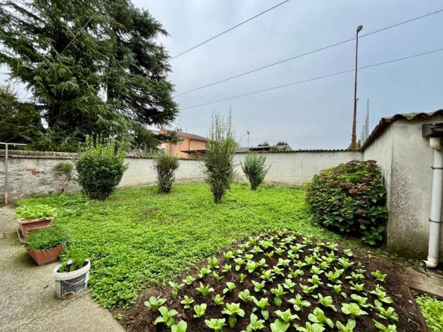Villa Indipendente in vendita a Olmeneta, Lombardia