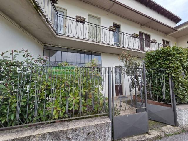 Villa Indipendente in vendita a Comunità montana del Sebino bresciano, Ome