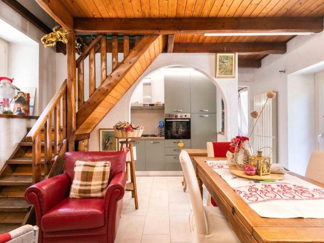 Villa Indipendente in vendita a Piemonte, Verbano-cusio-ossola