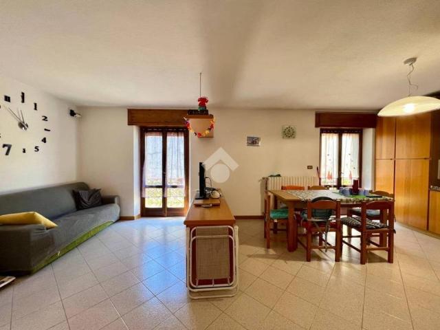 Villa Indipendente in vendita a Onore, Lombardia