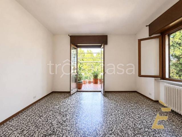 Villa Indipendente in vendita a Locate Triulzi, Lombardia