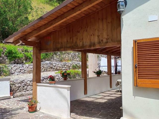 Villa Indipendente in vendita a Opi, Abruzzo