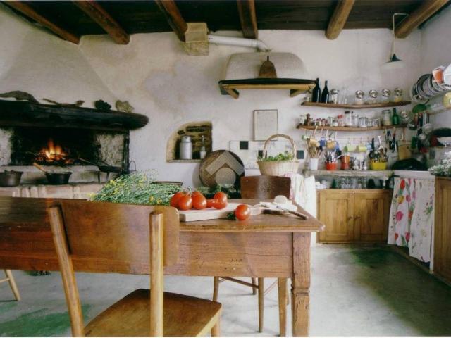 Rustico in vendita a Vezzi Portio, Liguria