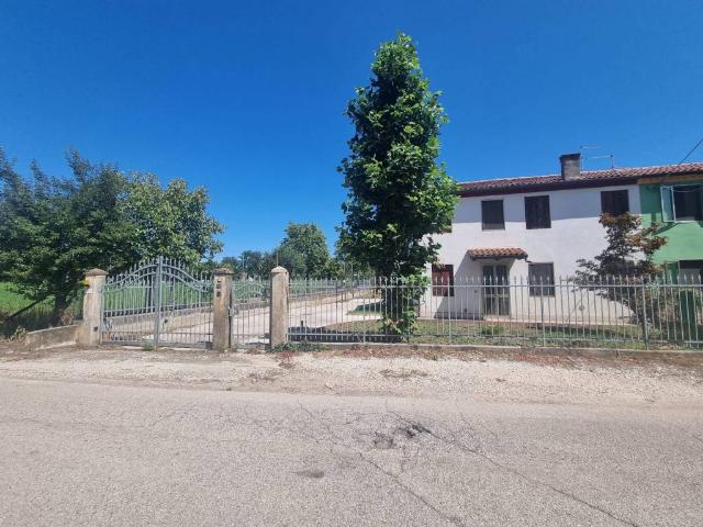 Villa Indipendente in vendita a Orgiano, Veneto