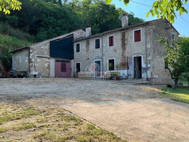 Villa Indipendente in vendita a Orgiano, Veneto