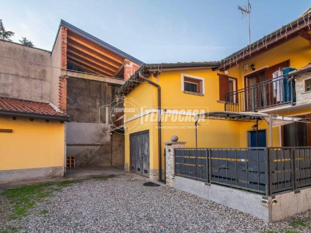 Villa Indipendente in vendita a Origgio, Lombardia