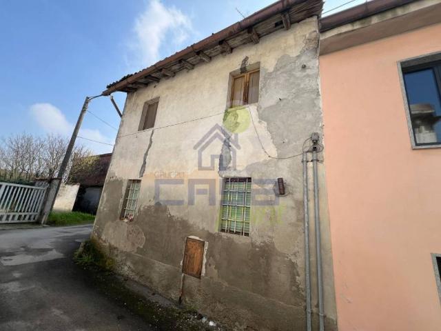 Villa Indipendente in vendita a Orio Litta, Lombardia