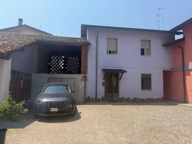 Villa Indipendente in vendita a Orio Litta, Lombardia