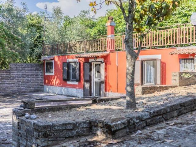 Villa Indipendente in vendita a Oriolo Romano, Lazio