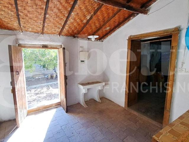Villa Indipendente in vendita a Oristano, Sardigna/Sardegna