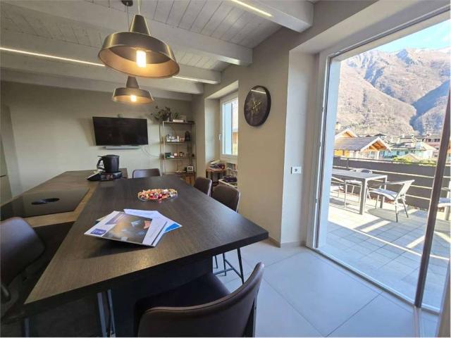 Villa Indipendente in vendita a Ornavasso / Urnafasch, Ornavasso