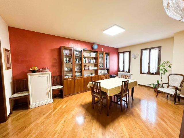 Villa Indipendente in vendita a Orsago, Veneto