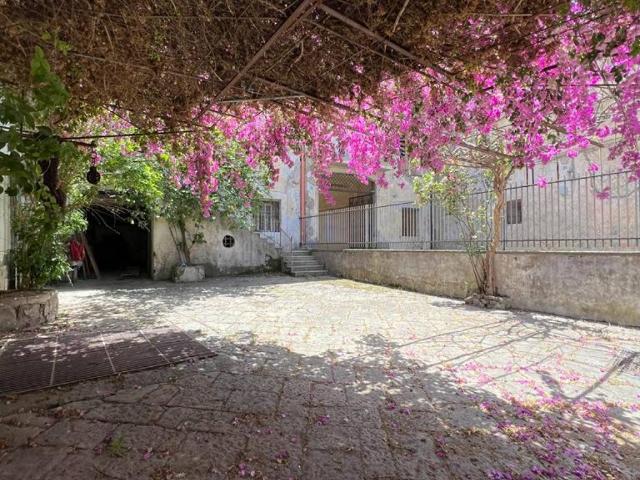 Villa Indipendente in vendita a Orta di Atella, Caserta