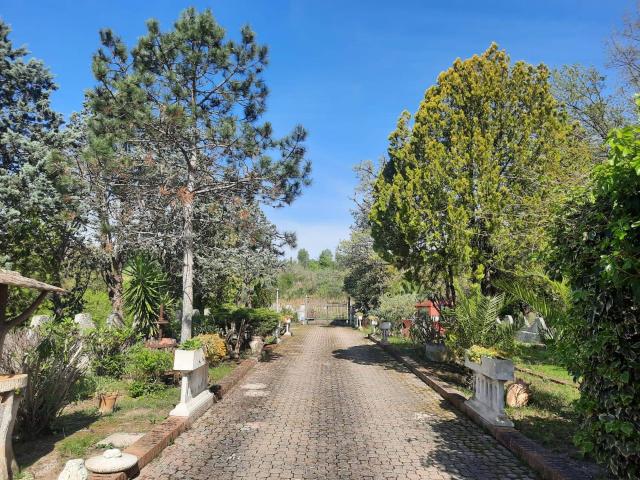 Villa Indipendente in vendita a Caldare, Orte