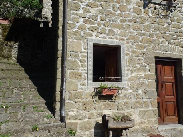 Villa Indipendente in vendita a Ortignano, Toscana
