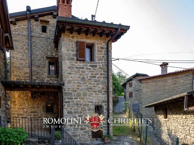 Villa Indipendente in vendita a Ortignano, Toscana