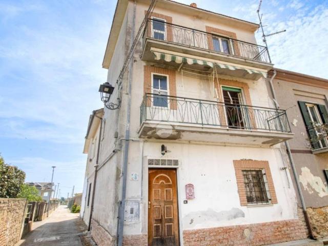 Villa Indipendente in vendita a Ortona, Abruzzo