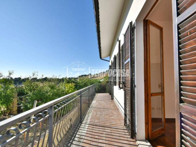 Villa Indipendente in vendita a Marche, Ancona