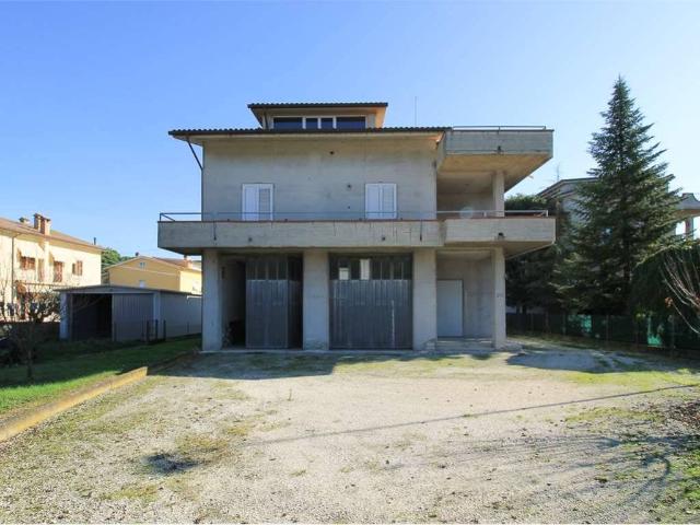 Villa Indipendente in vendita a Marche, Ancona
