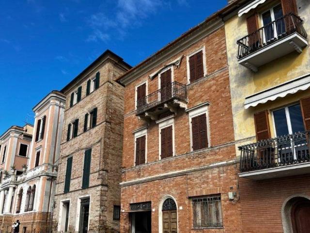 Villa Indipendente in vendita a Borgo San Giacomo, Marche