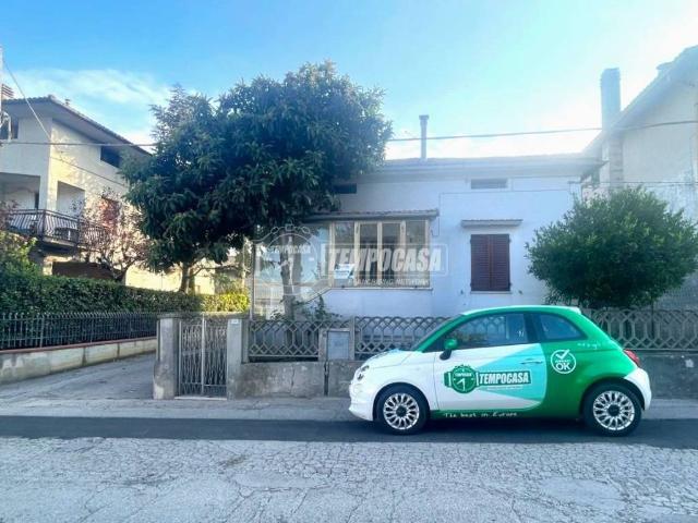 Villa Indipendente in vendita a Marche, Ancona