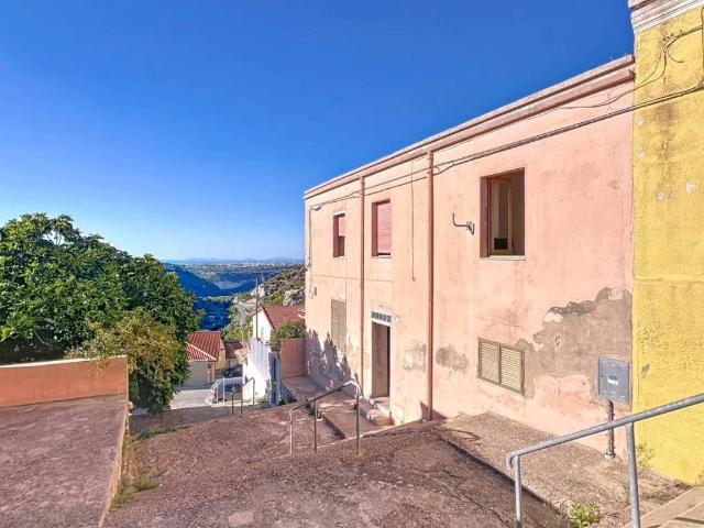 Villa Indipendente in vendita a Ossi, Sardigna/Sardegna