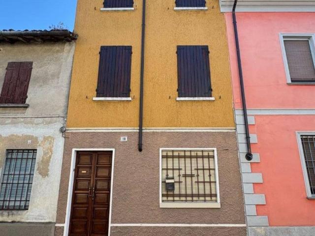 Villa Indipendente in vendita a Ostiano, Lombardia