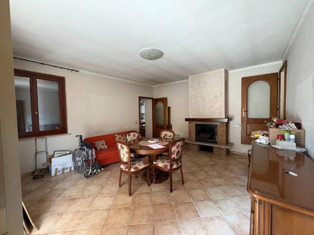 Villa Indipendente in vendita a Ostiano, Lombardia