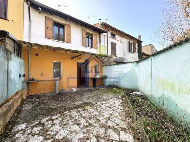 Villa Indipendente in vendita a Ostiano, Lombardia