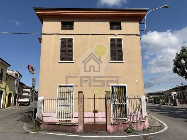 Villa Indipendente in vendita a Ostiano, Lombardia