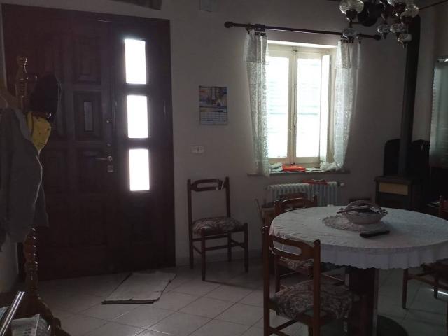 Villa Indipendente in vendita a Ostiglia, Lombardia