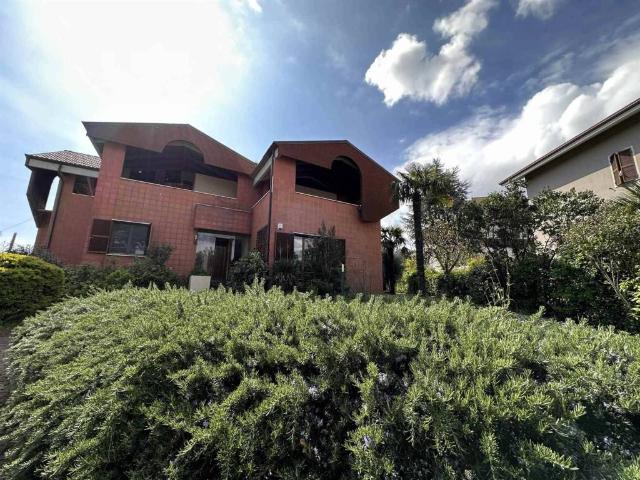 Villa Indipendente in vendita a Casine, Marche