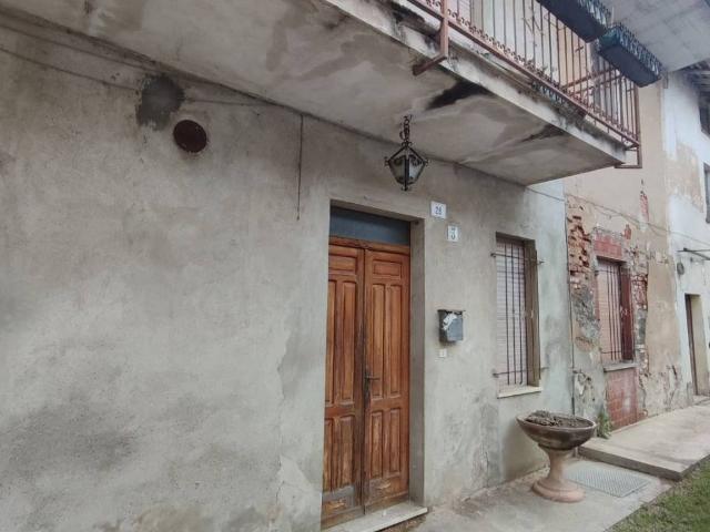 Villa Indipendente in vendita a Ottobiano, Pavia