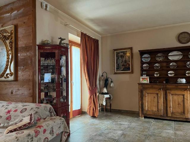 Villa Indipendente in vendita a Gad, Piemonte
